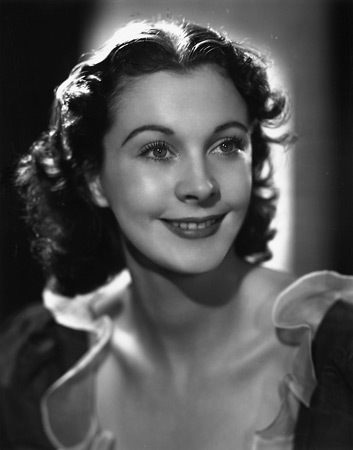 Portrait photo de l'actrice Vivien Leigh Dessiner un visage réaliste : réference portrait Vivien Leigh