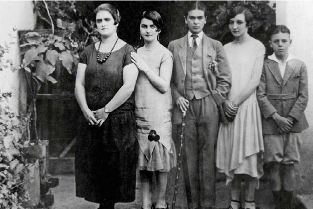 Frida Kahlo à 18 ans - Biographie