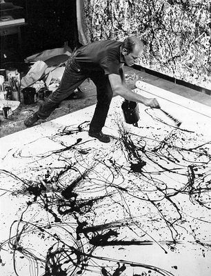 Jackson Pollock en train de peindre