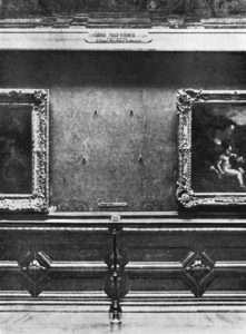 espace vacant du tableau La Joconde au Louvre
