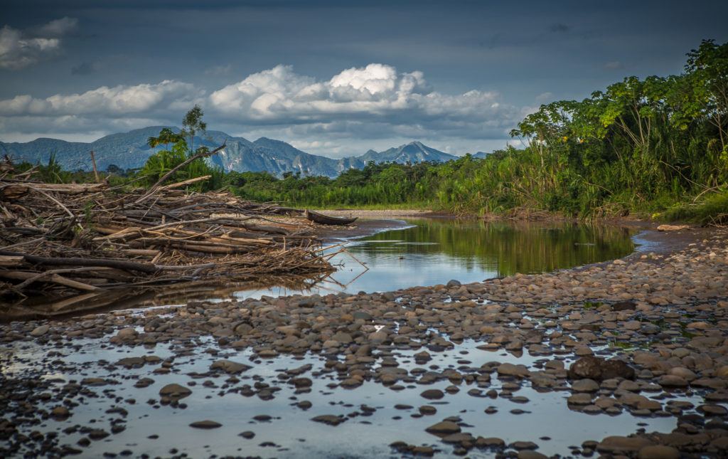 Photo paysage avec rivère