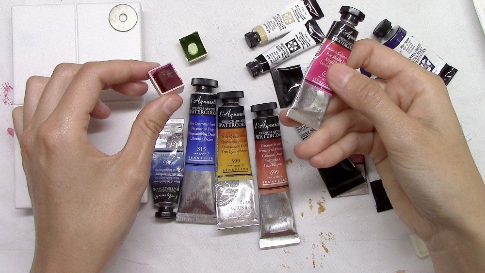 Aquarelle en godet et en tube
