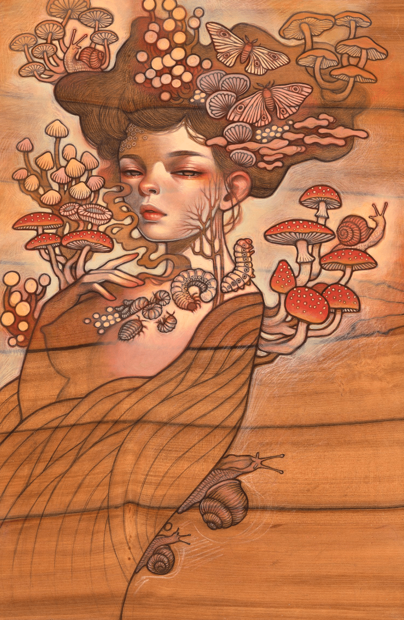 Œuvre d'Audrey Kawasaki montrant une jeune femme entourée de champignons et papillons sur bois